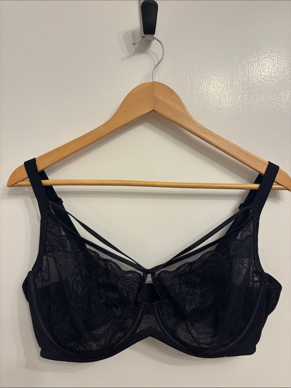 Black Lace Underwire Bra with Strappy Detail SEXY